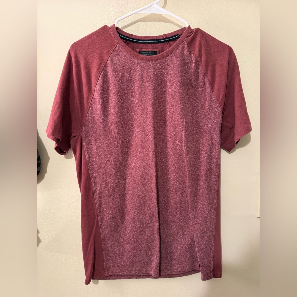 Abercrombie & Fitch Men's Medium Maroon Heather Raglan Performance Tee